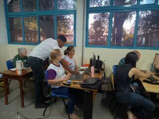 Mulheres idosas s&atilde;o as principais v&iacute;timas de golpistas em MS