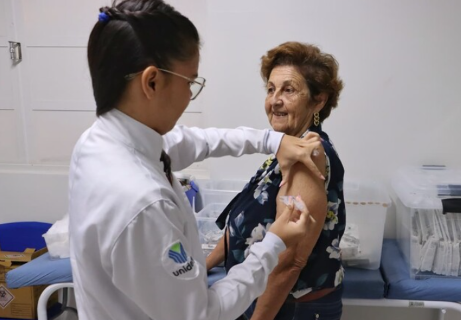 Capital entra em estudo nacional com idosos para nova vacina contra gripe