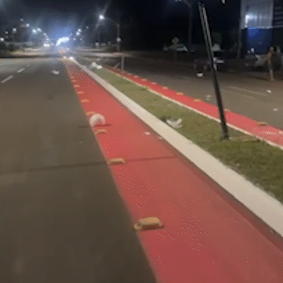 Homem quebra lumin&aacute;rias na principal avenida de Costa Rica e &eacute; preso