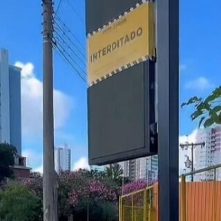 Pain&eacute;is de LED sem controle viram alvo de a&ccedil;&atilde;o por polui&ccedil;&atilde;o visual