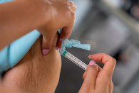 Vacina&ccedil;&atilde;o contra chikungunya come&ccedil;a segunda em Dourados