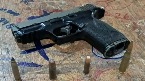Ap&oacute;s amea&ccedil;a de tiroteio, r&eacute;plica de arma e muni&ccedil;&otilde;es s&atilde;o apreendidas em escola