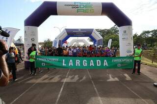 Trein&atilde;o re&uacute;ne mil pessoas e inicia prepara&ccedil;&atilde;o da Corrida dos Poderes