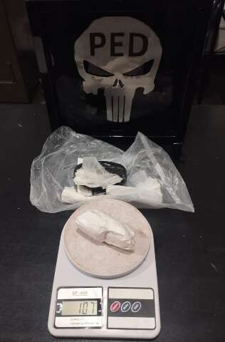 M&atilde;e &eacute; presa ao tentar entrar com coca&iacute;na no &acirc;nus em pres&iacute;dio de MS