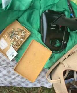 Ind&iacute;genas invadem fazenda e tentam bloquear MS-156 em Amambai