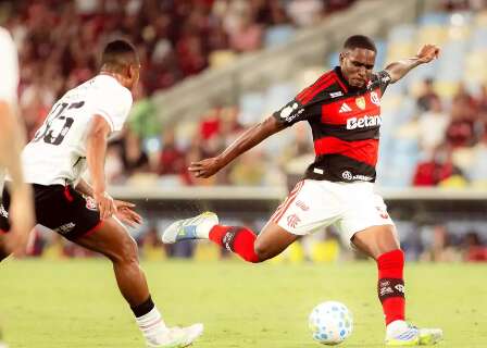 Brasileir&atilde;o tem seis jogos neste domingo e fecha rodada