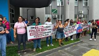 Professores de Coxim rejeitam reajuste de 2,89% e prometem &ldquo;cruzar os bra&ccedil;os&rdquo;