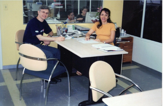 Ap&oacute;s sobreviver a crises, rede fundada por irm&atilde;os resiste &agrave;s grandes plataformas