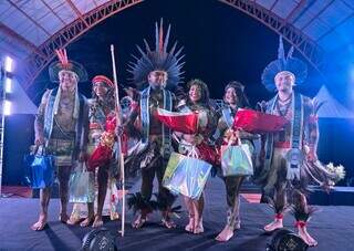 Aos 16 e 23, estudantes s&atilde;o eleitos Miss e Mister Ind&iacute;gena em MS