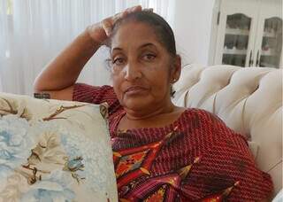 Entre faxinas e sustos, Nedir j&aacute; viu amiga aspirar at&eacute; morto na Europa