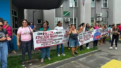 Professores de Coxim rejeitam reajuste de 2,89% e prometem &ldquo;cruzar os bra&ccedil;os&rdquo;