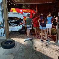 Tamandar&eacute; vira ponto de acidentes e moradores cobram provid&ecirc;ncias