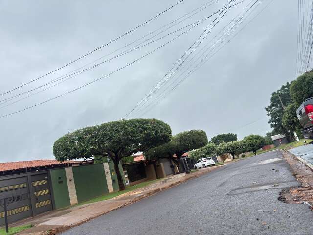 Com frente fria, cidades podem ter m&iacute;nima invertida e at&eacute; 15&ordm;C ao amanhecer