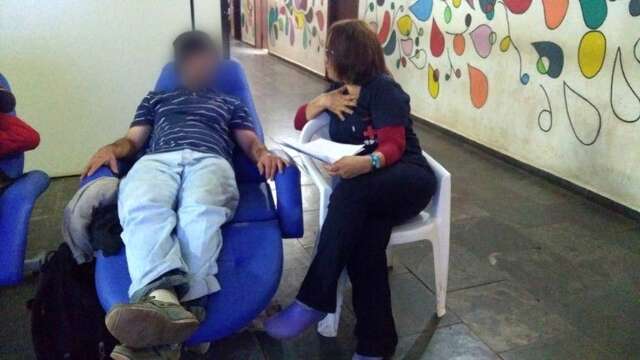 Prefeitura abre sele&ccedil;&atilde;o para cuidadores em sa&uacute;de mental com sal&aacute;rio de 2 mil 