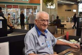 Passou dos 50 anos? Rede de supermercados tem 450 vagas abertas