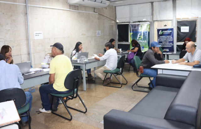 Funtrab faz sele&ccedil;&atilde;o com vagas para log&iacute;stica, produ&ccedil;&atilde;o e transporte 