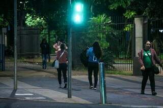 Primeiro frio do ano traz nevoeiro na Capital e m&iacute;nima de 12&deg;C no sul de MS