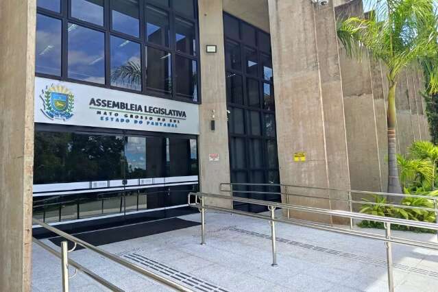 Alems publica lista de aprovados em prova objetiva de concurso com 80 vagas