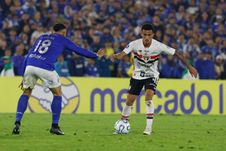 S&atilde;o Paulo mant&eacute;m invencibilidade e Cruzeiro vence Boca no Mineir&atilde;o