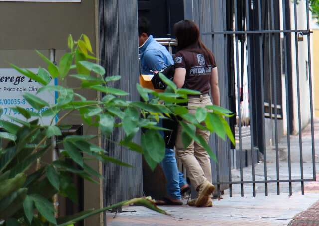 Dois s&atilde;o presos em flagrante durante opera&ccedil;&atilde;o que ca&ccedil;a abusadores de crian&ccedil;as