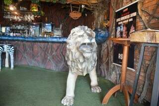 Le&atilde;o volta para casa e vira principal aposta de marketing da hamburgueria