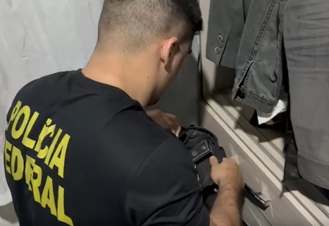 Pol&iacute;cia ca&ccedil;a abusadores de crian&ccedil;as em MS, no DF e mais 13 estados