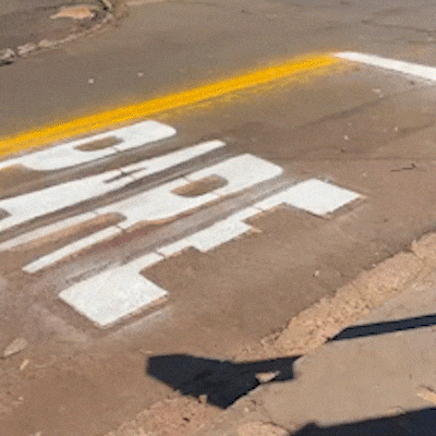 &ldquo;Parece que faltou tinta&rdquo;, reclama moradora sobre sinaliza&ccedil;&atilde;o rec&eacute;m-pintada