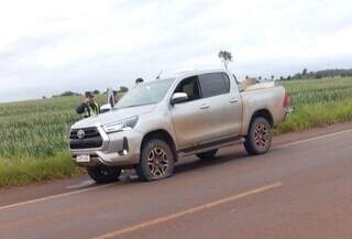 Mulher &eacute; liberada, mas brasileiro que trocou tiros com policiais fica preso