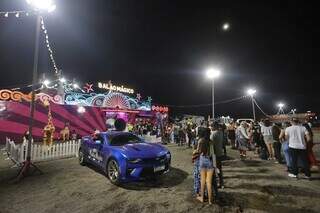 Circo Bal&atilde;o M&aacute;gico tem ingressos esgotados em noite de nostalgia 