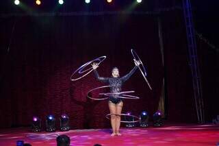 Circo Bal&atilde;o M&aacute;gico tem ingressos esgotados em noite de nostalgia 