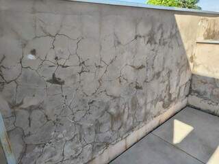 Depois da chuva, sua parede pode revelar um &ldquo;mapa&rdquo; e n&atilde;o &eacute; por acaso