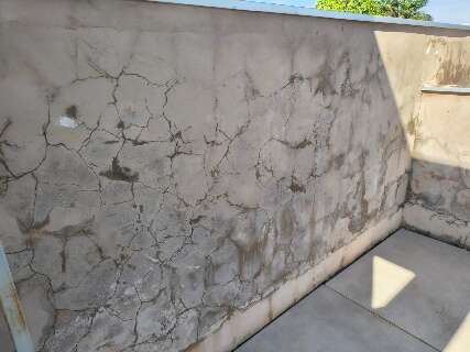 Depois da chuva, sua parede pode revelar um &ldquo;mapa&rdquo; e n&atilde;o &eacute; por acaso