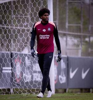 Corinthians e Vasco fecham rodada de torneios sul-americanos nesta noite