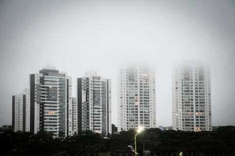 Capital e fronteira acordam com nevoeiro e abril encerra com risco de temporal