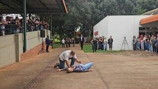 Simula&ccedil;&atilde;o de homic&iacute;dio mobiliza policiais e estudantes na UCDB