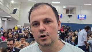 Sess&atilde;o na C&acirc;mara come&ccedil;a com tentativa de virar voto e gritos contra privatiza&ccedil;&atilde;o