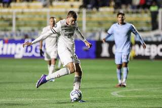 Fluminense perde na Bol&iacute;via e Vasco vence com goleada no Rio