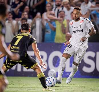 Fronteira prev&ecirc; 18 mil turistas para jogo entre Recoleta e Santos