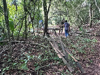 Seis anos ap&oacute;s den&uacute;ncia, decks irregulares s&atilde;o demolidos no Rio Formoso