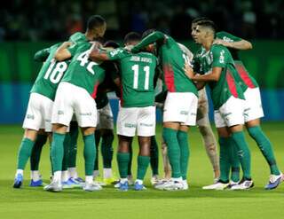 Palmeiras empata com o Santos ap&oacute;s rea&ccedil;&atilde;o e tem gol anulado nos acr&eacute;scimos 