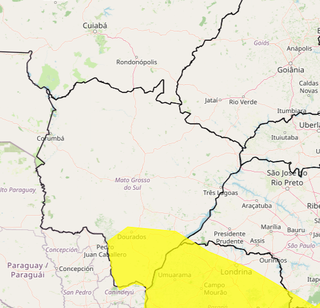 Alerta de tempestade prev&ecirc; chuva intensa e ventos de at&eacute; 60 km/h 