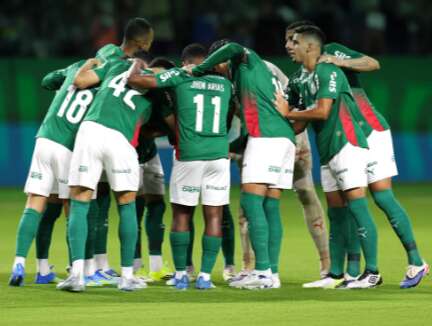 Palmeiras empata com o Santos ap&oacute;s rea&ccedil;&atilde;o e tem gol anulado nos acr&eacute;scimos 