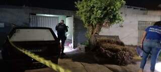 Jovem &eacute; executado com nove tiros e adolescente fica ferido