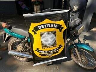 Agentes do Detran recuperam motocicleta antes de v&iacute;tima perceber o crime 