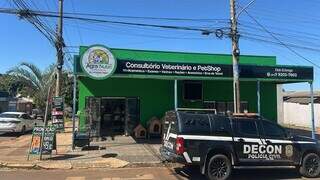 Pet shop era f&aacute;brica de "shampoo bomba" com produto veterin&aacute;rio, diz delegado