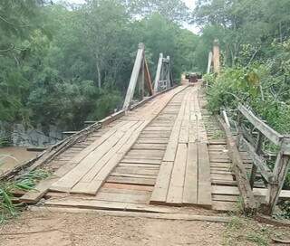 Ponte de concreto de 1,4 milh&atilde;o substituir&aacute; estrutura prec&aacute;ria em Bela Vista