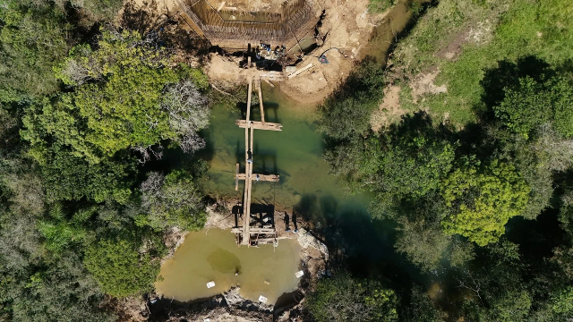 Ponte sobre o Rio Perdido entra em fase de concretagem