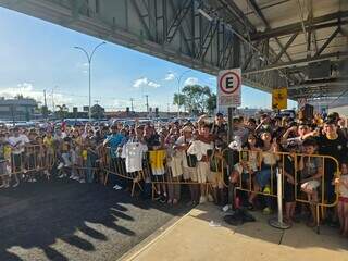 Hot&eacute;is de Ponta Por&atilde; lotam com torcedores para ver o Santos na fronteira