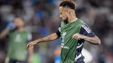 Come&ccedil;a jogo do Santos na fronteira com press&atilde;o por vit&oacute;ria
