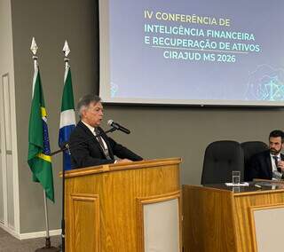 Seguran&ccedil;a for&ccedil;a o cerco ao Comando Vermelho com apoio de MT e pa&iacute;ses vizinhos